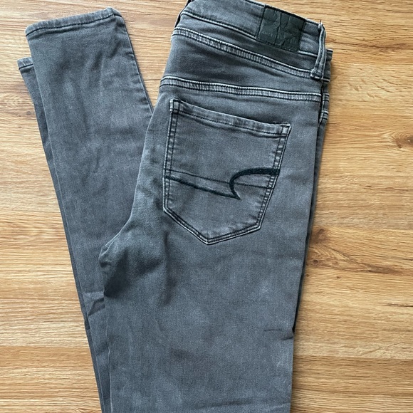 American Eagle grey super high rise skinny jean - Picture 2 of 5